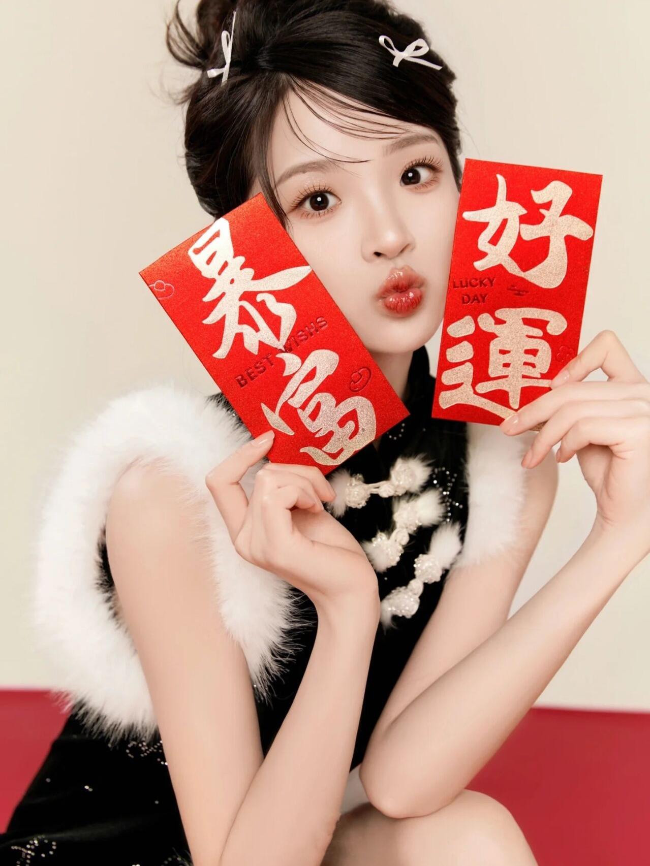 新年 2025 蛇年 中国風写真撮影衣装 全国トレンド 新中 - Photography Of The Year のレビューと価格